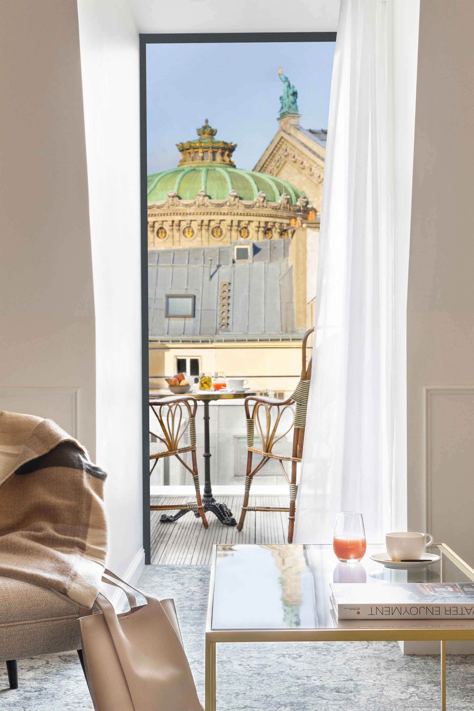 338/Vendome/Chambres/Suite/Suite_Opera_Stephan_Kraus/019_vendome_suite_opera_CK_Pictures_Stefan_Kraus__hd.jpg